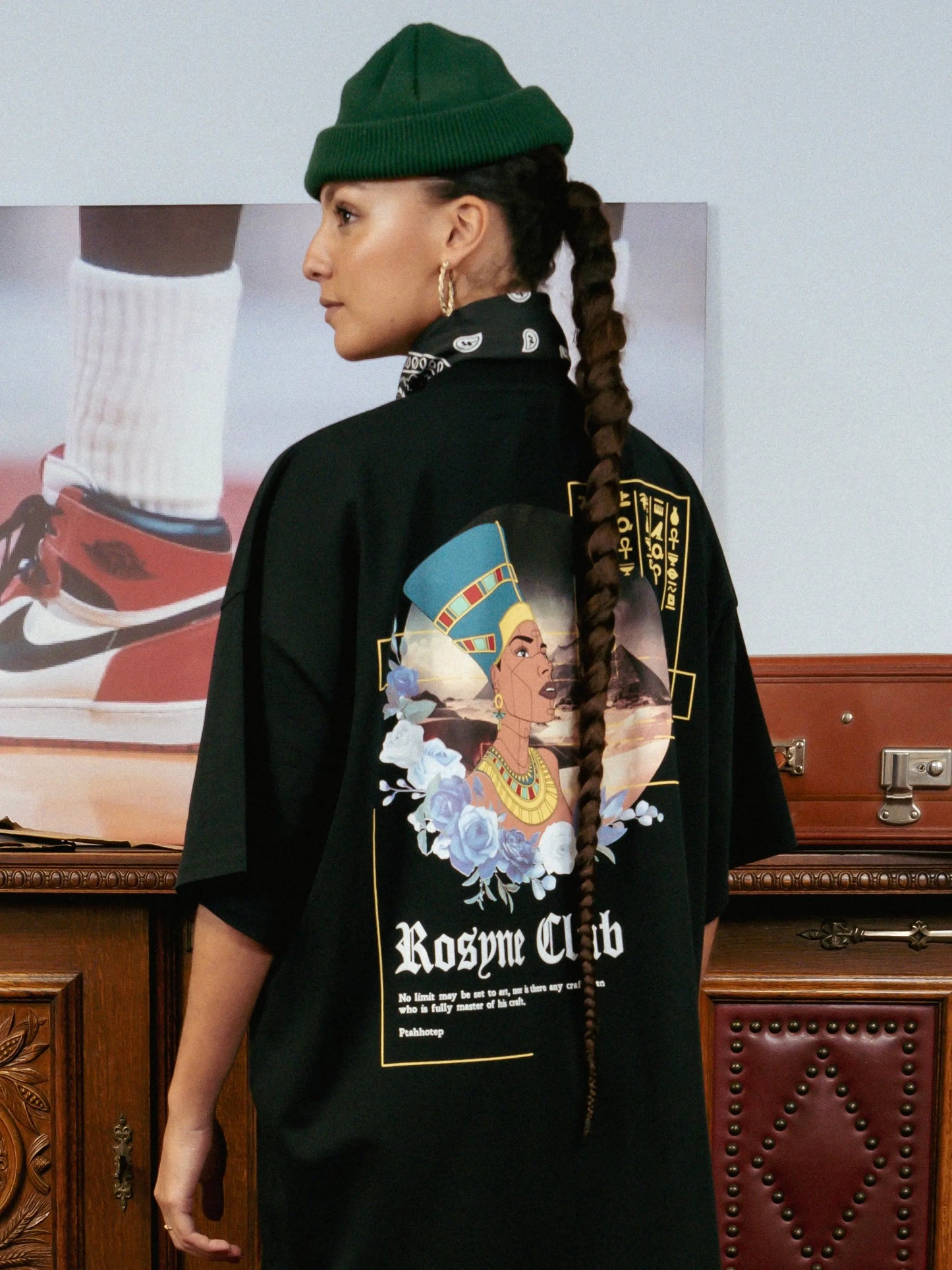 T-shirt Nefertiti Black - Rosyne Club